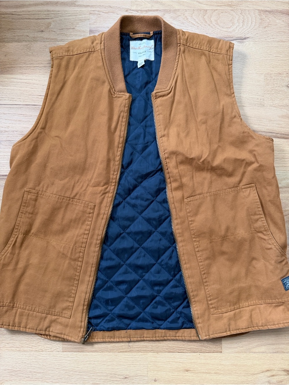 Weatherproof Vintage Tan Work Vest with Navy Quilted Lining Mens Size Large